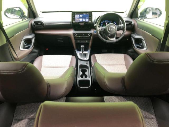 ヤリスクロス ハイブリッドZ ディスプレイオーディオ8インチ/衝突安全装置/シートヒーター/パノラミックビューモニター/車線逸脱防止支援システム/シート ハーフレザー/ドライブレコーダー 社外/ヘッドランプ LED 全周囲カメラ(24枚目)