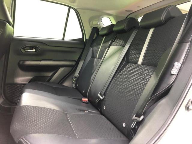 ロッキー プレミアムＧ　ＨＥＶ　新品タイヤ／保証書／ディスプレイオーディオ／衝突安全装置／シートヒーター／車線逸脱防止支援システム／シート　ハーフレザー／ヘッドランプ　ＬＥＤ／ＥＴＣ／ＥＢＤ付ＡＢＳ／横滑り防止装置　ワンオーナー（7枚目）