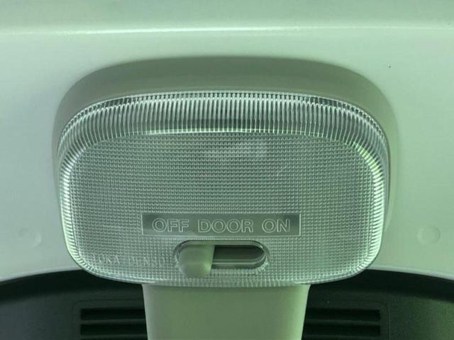 ハイゼットトラック スタンダード 新品タイヤ/保証書/スマートアシスト(トヨタ・ダイハツ)/車線逸脱防止支援システム/ABS/横滑り防止装置/エアバッグ 運転席/エアバッグ 助手席/パワーステアリング/オートライト レーンアシスト(20枚目)