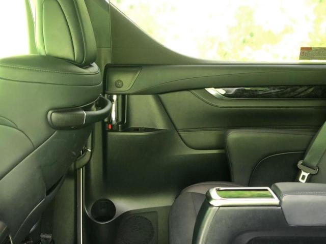 アルファード S Cパッケージ 新品タイヤ/サンルーフ/モデリスタエアロ/保証書/ディスプレイオーディオ+ナビ/フリップダウンモニター/デジタルインナーミラー/トヨタセーフティセンス/両側電動スライドドア 衝突被害軽減システム(24枚目)