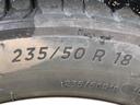 WECARSの展示場では実際に見て、触ってお車をお選びいただけます!知識の豊富な営業スタッフが様々なカーライフをご提案いたします!