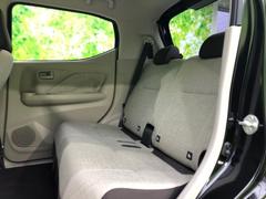 ＷＥＣＡＲＳでは各商談席に大型モニターをご用意しております！見やすい大画面でゆったりと全国の在庫をご覧いただけます！是非ご来店お待ちしております！ 7