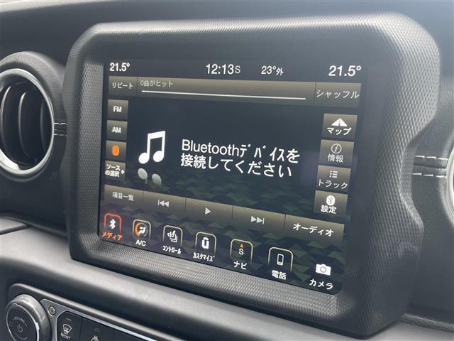 ジープ・ラングラーアンリミテッド サハラ　純正ナビ　フロント／バックカメラ　ＣａｒＰｌａｙ　ＡＣＣ　ＢＳＭ　ＰＤＣ　シートヒーター　ステアリングヒーター　黒革シート　衝突軽減ブレーキ　純正ＬＥＤヘッドライト　純正ドライブレコーダー　ＥＴＣ（9枚目）