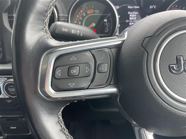ジープ・ラングラーアンリミテッド サハラ　純正ナビ　フロント／バックカメラ　ＣａｒＰｌａｙ　ＡＣＣ　ＢＳＭ　ＰＤＣ　シートヒーター　ステアリングヒーター　黒革シート　衝突軽減ブレーキ　純正ＬＥＤヘッドライト　純正ドライブレコーダー　ＥＴＣ（18枚目）