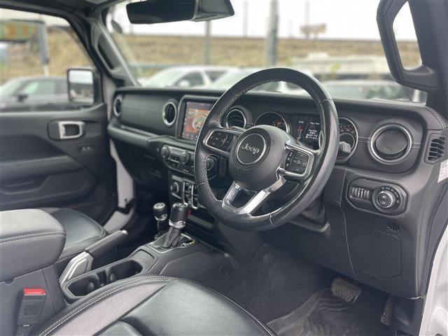 ジープ・ラングラーアンリミテッド サハラ　純正ナビ　フロント／バックカメラ　ＣａｒＰｌａｙ　ＡＣＣ　ＢＳＭ　ＰＤＣ　シートヒーター　ステアリングヒーター　黒革シート　衝突軽減ブレーキ　純正ＬＥＤヘッドライト　純正ドライブレコーダー　ＥＴＣ（33枚目）