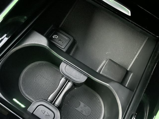 ＧＬＢ ＧＬＢ２００ｄ　４マチック　ＡＭＧラインパッケージ　レーダーセーフティＰＫＧ　ＡＭＧ　純ナビ　ＢＴ　フルセグ　ＡＣＣ　ＢＳＭ　全方位カメラ　純正ドラレコ　ハーフレザー　シートヒーター　ＥＴＣ　パワーバックドア　スペアキー（21枚目）