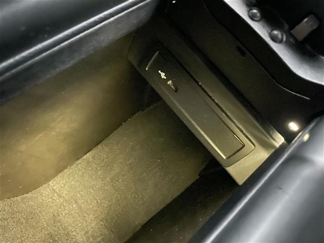 ＧＬＢ ＧＬＢ２００ｄ　４マチック　ＡＭＧラインパッケージ　レーダーセーフティＰＫＧ　ＡＭＧ　純ナビ　ＢＴ　フルセグ　ＡＣＣ　ＢＳＭ　全方位カメラ　純正ドラレコ　ハーフレザー　シートヒーター　ＥＴＣ　パワーバックドア　スペアキー（23枚目）