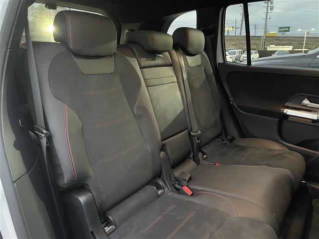 ＧＬＢ ＧＬＢ２００ｄ　４マチック　ＡＭＧラインパッケージ　レーダーセーフティＰＫＧ　ＡＭＧ　純ナビ　ＢＴ　フルセグ　ＡＣＣ　ＢＳＭ　全方位カメラ　純正ドラレコ　ハーフレザー　シートヒーター　ＥＴＣ　パワーバックドア　スペアキー（31枚目）