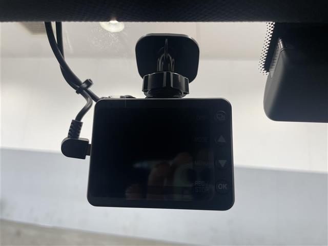 TTクーペ 40TFSI 後期モデル コンフォート・PKG MMIナビ CarPlay対応 バーチャルコックピット リヤビュー・カメラ サイドアシスト フロント・リアPDC シートヒーター 電動シート ホールドアシスト(14枚目)