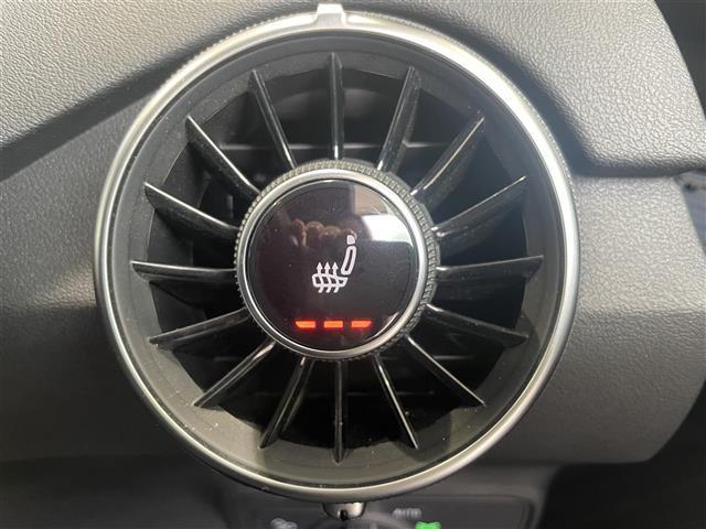 TTクーペ 40TFSI 後期モデル コンフォート・PKG MMIナビ CarPlay対応 バーチャルコックピット リヤビュー・カメラ サイドアシスト フロント・リアPDC シートヒーター 電動シート ホールドアシスト(15枚目)