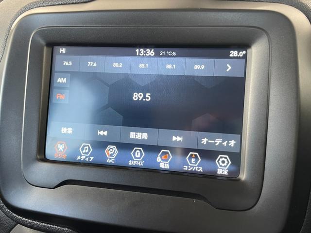 ジープ・レネゲード ロンジチュード Dオーディオ CarPlay/androidauto Bカメラ Bluetooth/USBポート/AM/FM LKA BSM PDC(リヤ) クルーズコントロール 前面衝突警報 ドライブレコーダー(9枚目)