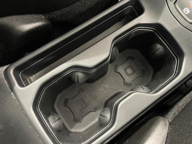 ジープ・レネゲード ロンジチュード Dオーディオ CarPlay/androidauto Bカメラ Bluetooth/USBポート/AM/FM LKA BSM PDC(リヤ) クルーズコントロール 前面衝突警報 ドライブレコーダー(26枚目)