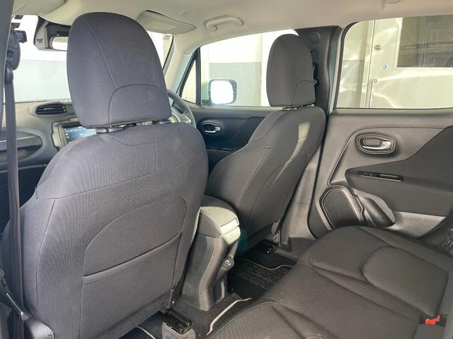 ジープ・レネゲード ロンジチュード Dオーディオ CarPlay/androidauto Bカメラ Bluetooth/USBポート/AM/FM LKA BSM PDC(リヤ) クルーズコントロール 前面衝突警報 ドライブレコーダー(42枚目)