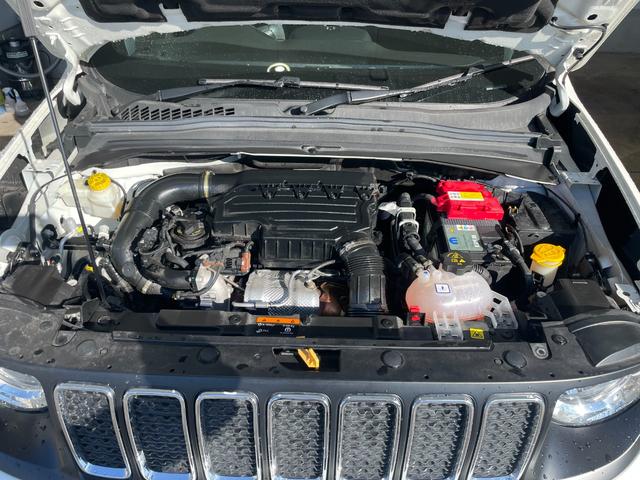 ジープ・レネゲード ロンジチュード Dオーディオ CarPlay/androidauto Bカメラ Bluetooth/USBポート/AM/FM LKA BSM PDC(リヤ) クルーズコントロール 前面衝突警報 ドライブレコーダー(50枚目)