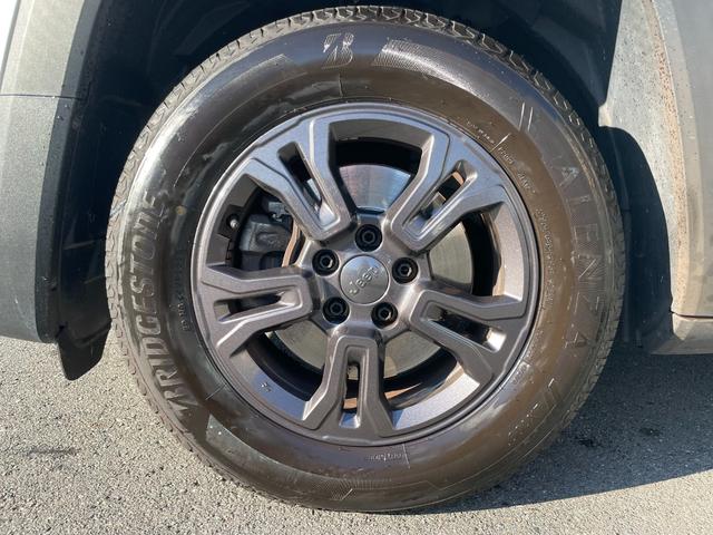 ジープ・レネゲード ロンジチュード Dオーディオ CarPlay/androidauto Bカメラ Bluetooth/USBポート/AM/FM LKA BSM PDC(リヤ) クルーズコントロール 前面衝突警報 ドライブレコーダー(61枚目)