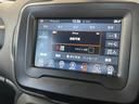 ジープ・レネゲード ロンジチュード Dオーディオ CarPlay/androidauto Bカメラ Bluetooth/USBポート/AM/FM LKA BSM PDC(リヤ) クルーズコントロール 前面衝突警報 ドライブレコーダー(6枚目)
