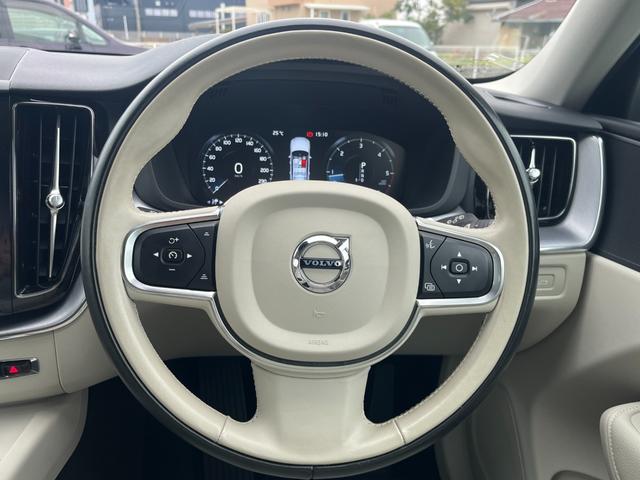 ＸＣ６０ Ｄ４　ＡＷＤ　モーメンタム　クライメートＰＫＧ　白革　ＢＬＩＳ　純正ナビ　３６０°カメラ　アダブティブクルーズコントロール　レーンキープアシスト　メモリー付パワーシート　全席シートヒーター　ＥＴＣ　ドライブレコーダー（15枚目）
