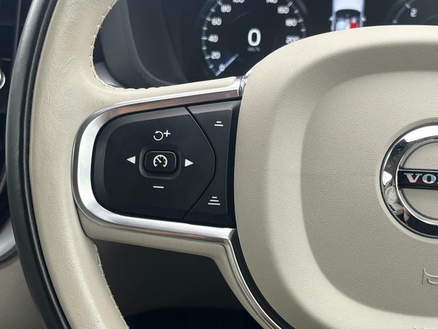 ＸＣ６０ Ｄ４　ＡＷＤ　モーメンタム　クライメートＰＫＧ　白革　ＢＬＩＳ　純正ナビ　３６０°カメラ　アダブティブクルーズコントロール　レーンキープアシスト　メモリー付パワーシート　全席シートヒーター　ＥＴＣ　ドライブレコーダー（17枚目）