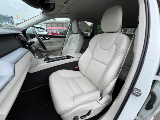 ＸＣ６０ Ｄ４　ＡＷＤ　モーメンタム　クライメートＰＫＧ　白革　ＢＬＩＳ　純正ナビ　３６０°カメラ　アダブティブクルーズコントロール　レーンキープアシスト　メモリー付パワーシート　全席シートヒーター　ＥＴＣ　ドライブレコーダー（39枚目）