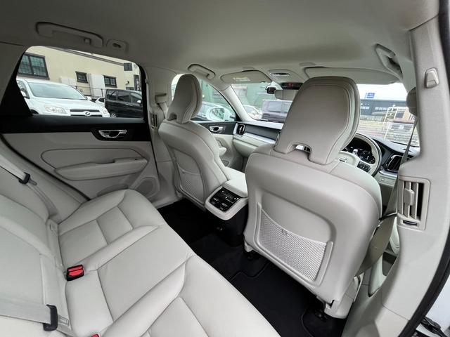 ＸＣ６０ Ｄ４　ＡＷＤ　モーメンタム　クライメートＰＫＧ　白革　ＢＬＩＳ　純正ナビ　３６０°カメラ　アダブティブクルーズコントロール　レーンキープアシスト　メモリー付パワーシート　全席シートヒーター　ＥＴＣ　ドライブレコーダー（42枚目）
