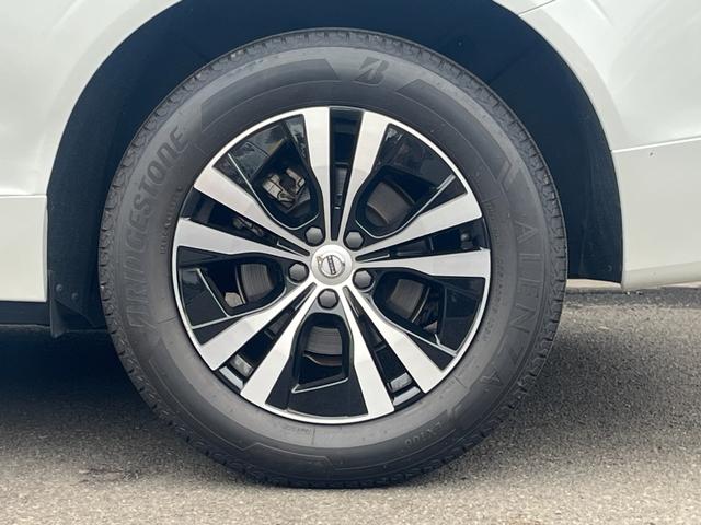 ＸＣ６０ Ｄ４　ＡＷＤ　モーメンタム　クライメートＰＫＧ　白革　ＢＬＩＳ　純正ナビ　３６０°カメラ　アダブティブクルーズコントロール　レーンキープアシスト　メモリー付パワーシート　全席シートヒーター　ＥＴＣ　ドライブレコーダー（61枚目）