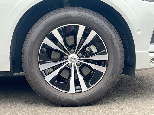 ＸＣ６０ Ｄ４　ＡＷＤ　モーメンタム　クライメートＰＫＧ　白革　ＢＬＩＳ　純正ナビ　３６０°カメラ　アダブティブクルーズコントロール　レーンキープアシスト　メモリー付パワーシート　全席シートヒーター　ＥＴＣ　ドライブレコーダー（64枚目）