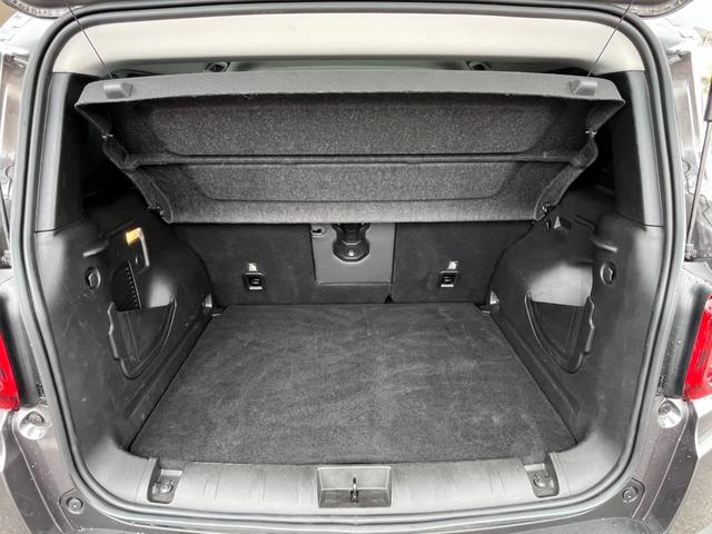ジープ・レネゲード リミテッド　レザーシート　ステアリングヒーター　ブラインドスポットモニター　純正ナビ（Ｂｌｕｅｔｏｏｔｈ／ＡＵＸ／ワンセグ）　衝突被害軽減システム　バックカメラ　スマートキー　アダブティブクルーズコントロール（43枚目）