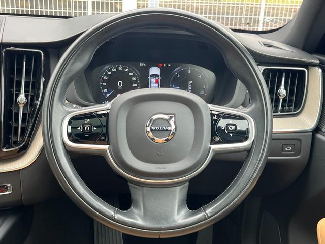 ＸＣ６０ Ｄ４　ＡＷＤ　インスクリプション　パノラマサンルーフ　茶革　ヘッドアップディスプレイ　ＢＬＩＳ　純正ナビ　３６０°カメラ　アダブティブクルーズコントロール　レーンキープアシスト　メモリー付パワーシート　全席シートヒーター　ＥＴＣ（17枚目）