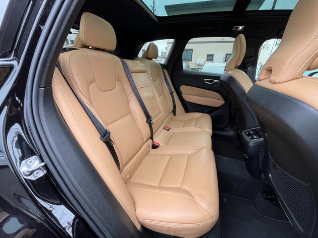 ＸＣ６０ Ｄ４　ＡＷＤ　インスクリプション　パノラマサンルーフ　茶革　ヘッドアップディスプレイ　ＢＬＩＳ　純正ナビ　３６０°カメラ　アダブティブクルーズコントロール　レーンキープアシスト　メモリー付パワーシート　全席シートヒーター　ＥＴＣ（42枚目）