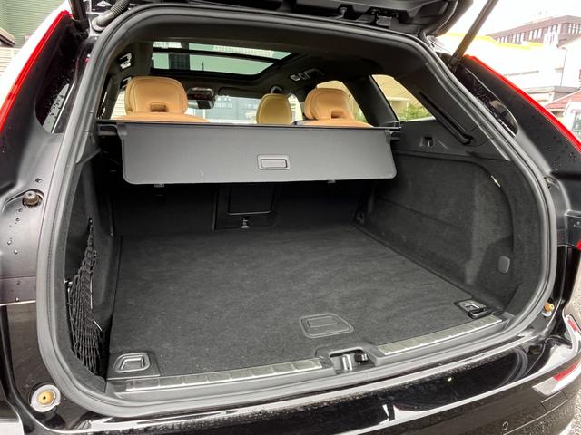ＸＣ６０ Ｄ４　ＡＷＤ　インスクリプション　パノラマサンルーフ　茶革　ヘッドアップディスプレイ　ＢＬＩＳ　純正ナビ　３６０°カメラ　アダブティブクルーズコントロール　レーンキープアシスト　メモリー付パワーシート　全席シートヒーター　ＥＴＣ（48枚目）