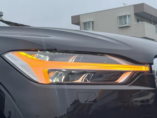 ＸＣ６０ Ｄ４　ＡＷＤ　インスクリプション　パノラマサンルーフ　茶革　ヘッドアップディスプレイ　ＢＬＩＳ　純正ナビ　３６０°カメラ　アダブティブクルーズコントロール　レーンキープアシスト　メモリー付パワーシート　全席シートヒーター　ＥＴＣ（53枚目）