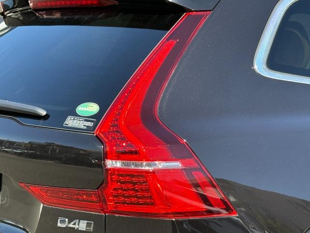 ＸＣ６０ Ｄ４　ＡＷＤ　インスクリプション　パノラマサンルーフ　茶革　ヘッドアップディスプレイ　ＢＬＩＳ　純正ナビ　３６０°カメラ　アダブティブクルーズコントロール　レーンキープアシスト　メモリー付パワーシート　全席シートヒーター　ＥＴＣ（54枚目）