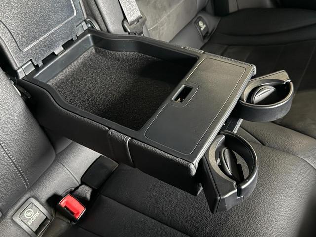 ＧＬＣ ＧＬＣ２００　クーペスポーツ　レーダーセーフティＰＫＧ　半革　　ＢＳＭ　電動リアゲート　純正ナビ（ＣＤ／ＢＴ／フルセグ）　３６０°カメラ　ＡＣＣ　ＬＫＡ　パーキングアシスト　メモリー付パワーシート　シートヒーター　ＥＴＣ（36枚目）