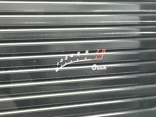 ＣＬＡクラス ＣＬＡ３５　４マチック　パノラミックスライディングルーフ　レーダーセフティーＰＫＧ　アドバンスＰＫＧ　ナビゲーションＰＫＧ　アンビエントライト　メモリー付パワーシート　シートヒーター　　３６０°カメラ　　ＡＣＣ　ＥＴＣ（10枚目）