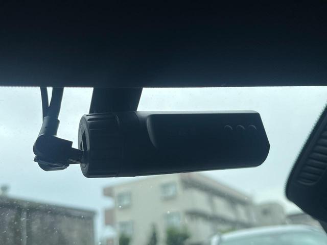 ＣＬＡクラス ＣＬＡ３５　４マチック　パノラミックスライディングルーフ　レーダーセフティーＰＫＧ　アドバンスＰＫＧ　ナビゲーションＰＫＧ　アンビエントライト　メモリー付パワーシート　シートヒーター　　３６０°カメラ　　ＡＣＣ　ＥＴＣ（12枚目）