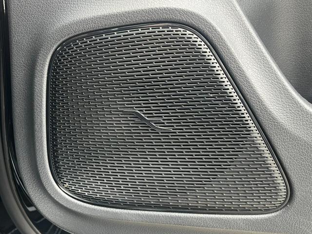 ＣＬＡクラス ＣＬＡ３５　４マチック　パノラミックスライディングルーフ　レーダーセフティーＰＫＧ　アドバンスＰＫＧ　ナビゲーションＰＫＧ　アンビエントライト　メモリー付パワーシート　シートヒーター　　３６０°カメラ　　ＡＣＣ　ＥＴＣ（14枚目）