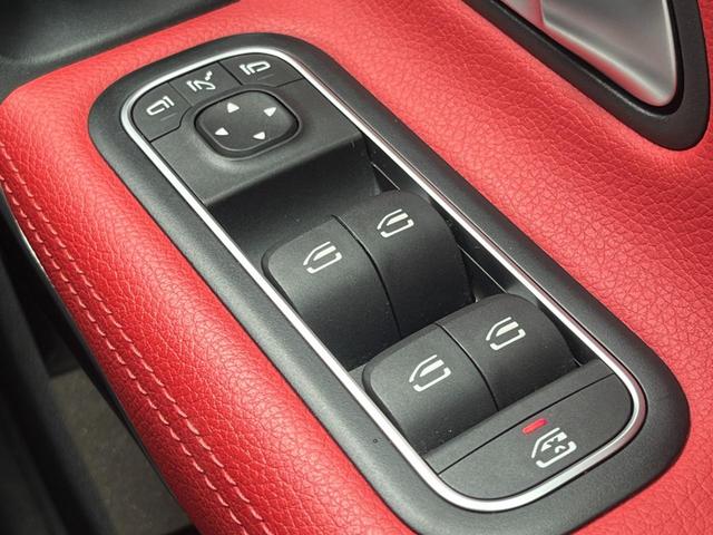 ＣＬＡクラス ＣＬＡ３５　４マチック　パノラミックスライディングルーフ　レーダーセフティーＰＫＧ　アドバンスＰＫＧ　ナビゲーションＰＫＧ　アンビエントライト　メモリー付パワーシート　シートヒーター　　３６０°カメラ　　ＡＣＣ　ＥＴＣ（31枚目）