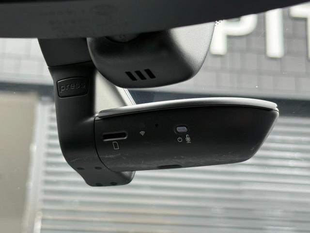 Ａ７スポーツバック ４５ＴＦＳＩクワトロ　Ｓラインパッケージ　マトリクスＬＥＤ　本革　バーチャルＣＰ　ＢＳＭ　電動リア　純正ナビ（ＢＴ／ＣａｒＰｌａｙ／フルセグ）　Ａｕｄｉプレセンス　バックカメラ　ＡＣＣ　ＬＫＡ　パーキングアシスト　パワーシート　シートヒーター（13枚目）