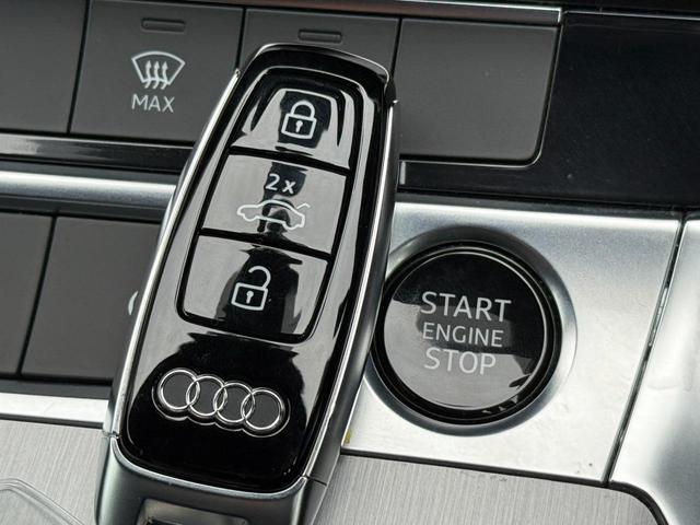 Ａ７スポーツバック ４５ＴＦＳＩクワトロ　Ｓラインパッケージ　マトリクスＬＥＤ　本革　バーチャルＣＰ　ＢＳＭ　電動リア　純正ナビ（ＢＴ／ＣａｒＰｌａｙ／フルセグ）　Ａｕｄｉプレセンス　バックカメラ　ＡＣＣ　ＬＫＡ　パーキングアシスト　パワーシート　シートヒーター（26枚目）