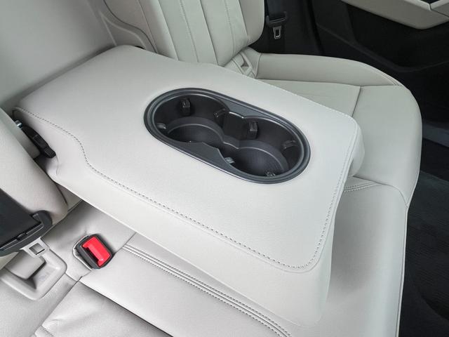 A3 スポーツバック30TFSIアドバンスド ラグジュアリーPKG コンビニエンス&アシスタンスPKG 本革シート シートヒーター プライバシーガラス MMI ACC LEDライト スマートキー ETC2.0 ドライブレコーダー(39枚目)