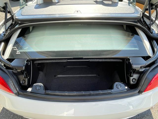 Ｚ４ ｓＤｒｉｖｅ２３ｉ　ハイラインパッケージ　電動開閉式ハードトップ　茶革シート　純正ＨＤＤナビ（ＡＵＸ／ＵＳＢ／ＣＤ／ＤＶＤ／フルセグ）　ＨＩＤライト　左右独立式オートエアコン　純正１７インチアルミホイール　純正フロアマット（46枚目）