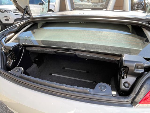 Ｚ４ ｓＤｒｉｖｅ２３ｉ　ハイラインパッケージ　電動開閉式ハードトップ　茶革シート　純正ＨＤＤナビ（ＡＵＸ／ＵＳＢ／ＣＤ／ＤＶＤ／フルセグ）　ＨＩＤライト　左右独立式オートエアコン　純正１７インチアルミホイール　純正フロアマット（48枚目）