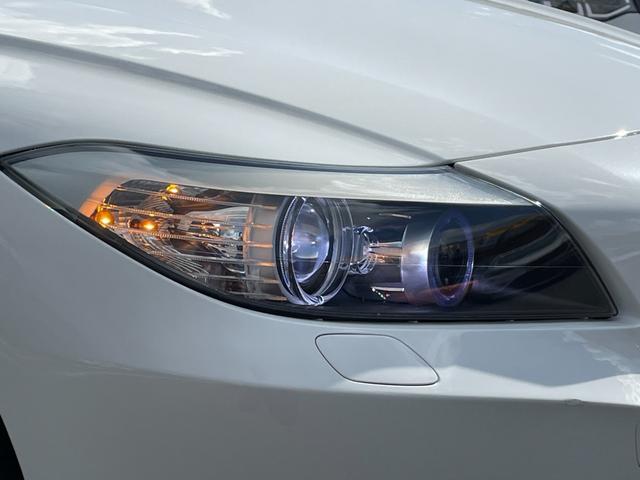 Ｚ４ ｓＤｒｉｖｅ２３ｉ　ハイラインパッケージ　電動開閉式ハードトップ　茶革シート　純正ＨＤＤナビ（ＡＵＸ／ＵＳＢ／ＣＤ／ＤＶＤ／フルセグ）　ＨＩＤライト　左右独立式オートエアコン　純正１７インチアルミホイール　純正フロアマット（51枚目）