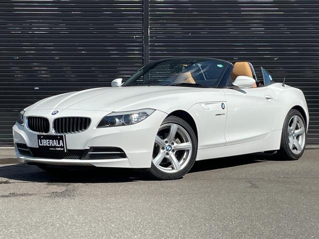 Ｚ４ ｓＤｒｉｖｅ２３ｉ　ハイラインパッケージ　電動開閉式ハードトップ　茶革シート　純正ＨＤＤナビ（ＡＵＸ／ＵＳＢ／ＣＤ／ＤＶＤ／フルセグ）　ＨＩＤライト　左右独立式オートエアコン　純正１７インチアルミホイール　純正フロアマット（53枚目）