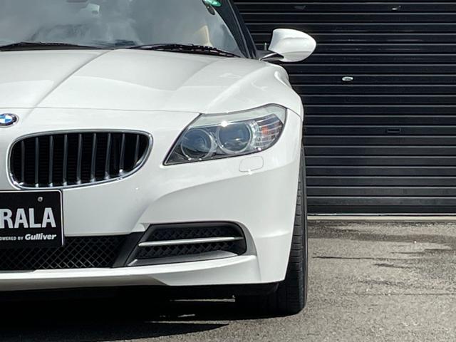 Ｚ４ ｓＤｒｉｖｅ２３ｉ　ハイラインパッケージ　電動開閉式ハードトップ　茶革シート　純正ＨＤＤナビ（ＡＵＸ／ＵＳＢ／ＣＤ／ＤＶＤ／フルセグ）　ＨＩＤライト　左右独立式オートエアコン　純正１７インチアルミホイール　純正フロアマット（57枚目）