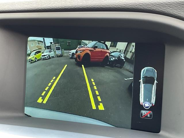 Ｖ６０ Ｄ４　ＳＥ　黒革　メモリー付きパワーシート　純正ナビ　ＢＬＩＳ　アダブティブクルーズコントロール　バックカメラ　アクティブハイビーム　純正１７インチアルミホイール　ＥＴＣ　純正フロアマット　スマートキー（6枚目）