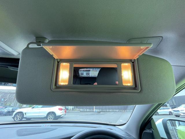 Ｖ６０ Ｄ４　ＳＥ　黒革　メモリー付きパワーシート　純正ナビ　ＢＬＩＳ　アダブティブクルーズコントロール　バックカメラ　アクティブハイビーム　純正１７インチアルミホイール　ＥＴＣ　純正フロアマット　スマートキー（32枚目）