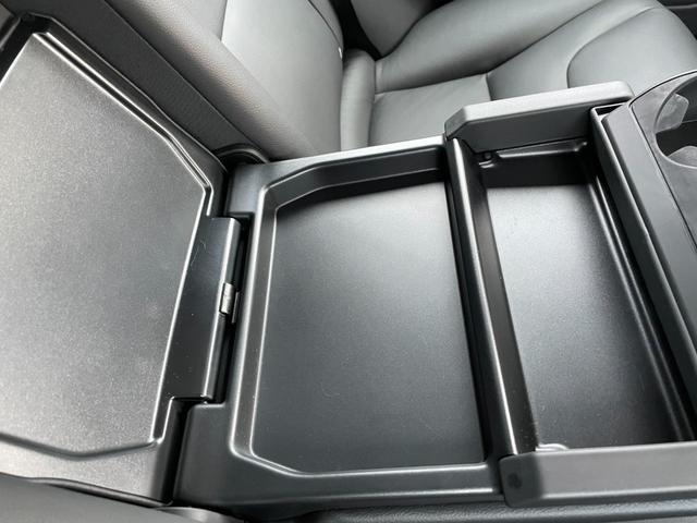 Ｖ６０ Ｄ４　ＳＥ　黒革　メモリー付きパワーシート　純正ナビ　ＢＬＩＳ　アダブティブクルーズコントロール　バックカメラ　アクティブハイビーム　純正１７インチアルミホイール　ＥＴＣ　純正フロアマット　スマートキー（36枚目）