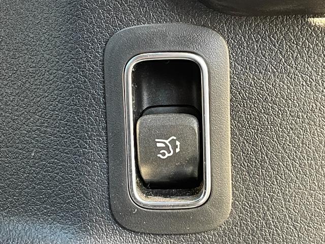 GLB GLB200d AMGライン ナビゲーションPKG AMGライン ワンオーナー アンビエントライト オートハイビーム シートヒーター 電動リアゲート 360°カメラ レーダーセーフティーPKG ETC LEDラ(27枚目)