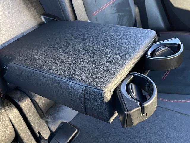 GLB GLB200d AMGライン ナビゲーションPKG AMGライン ワンオーナー アンビエントライト オートハイビーム シートヒーター 電動リアゲート 360°カメラ レーダーセーフティーPKG ETC LEDラ(36枚目)